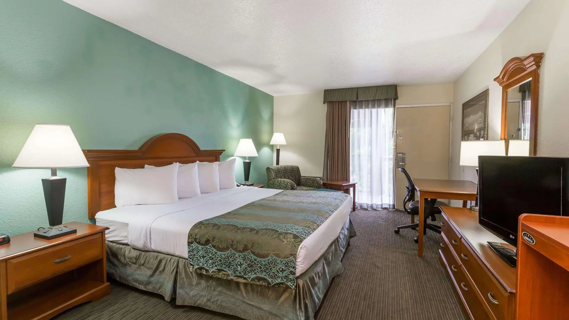 Hotel Baymont By Wyndham Sarasota
