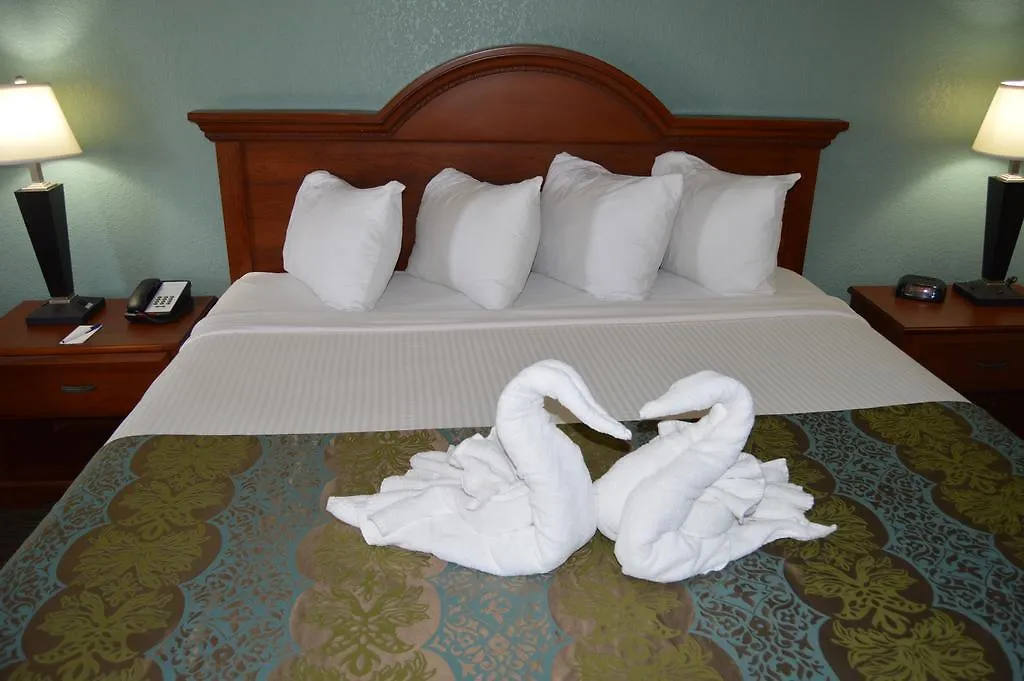 Hotel Baymont By Wyndham Sarasota 2*,