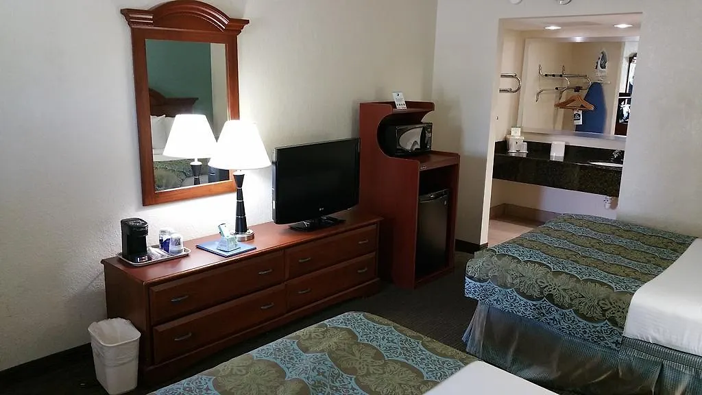 Hotel Baymont By Wyndham Sarasota